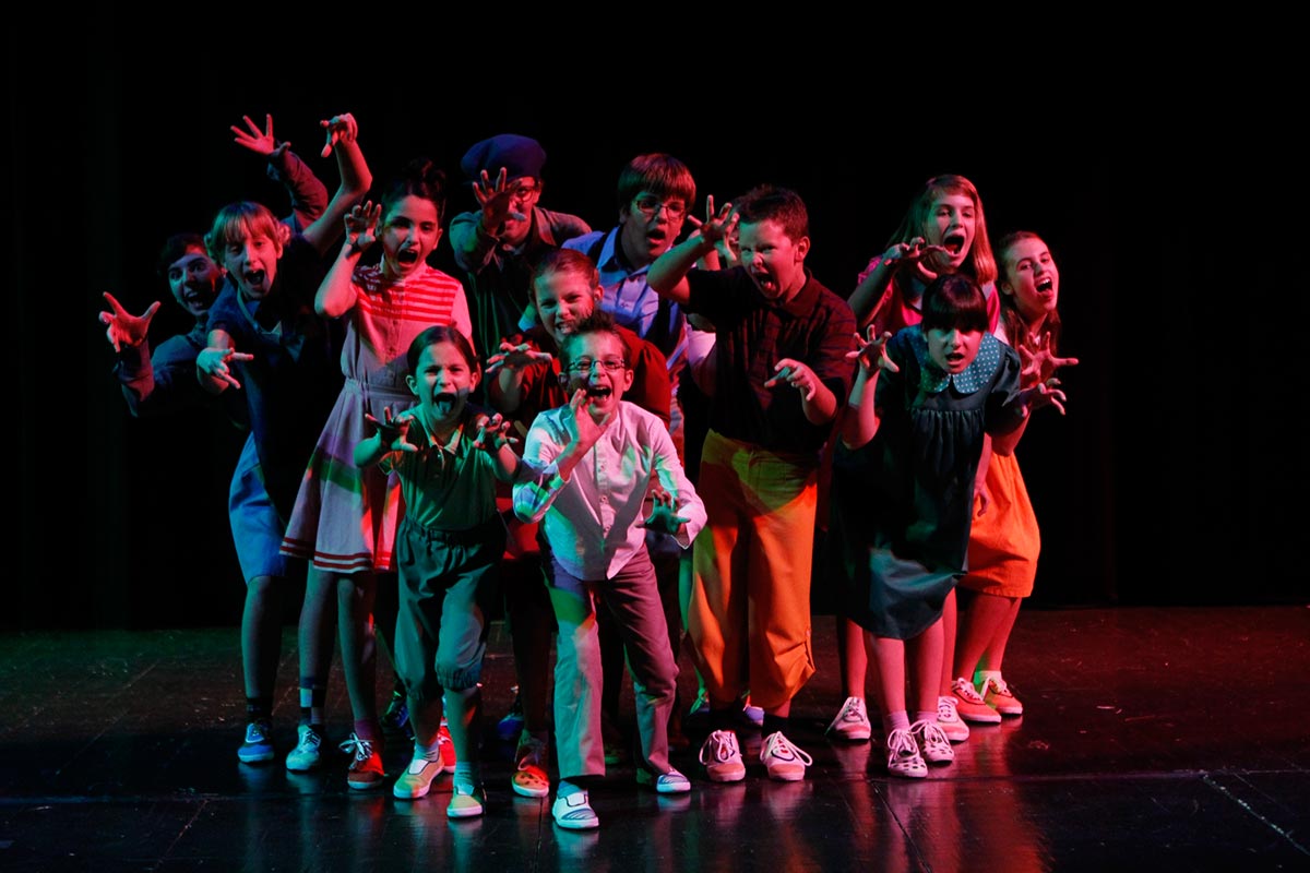 Djevojčak u vještičjem vrtlogu