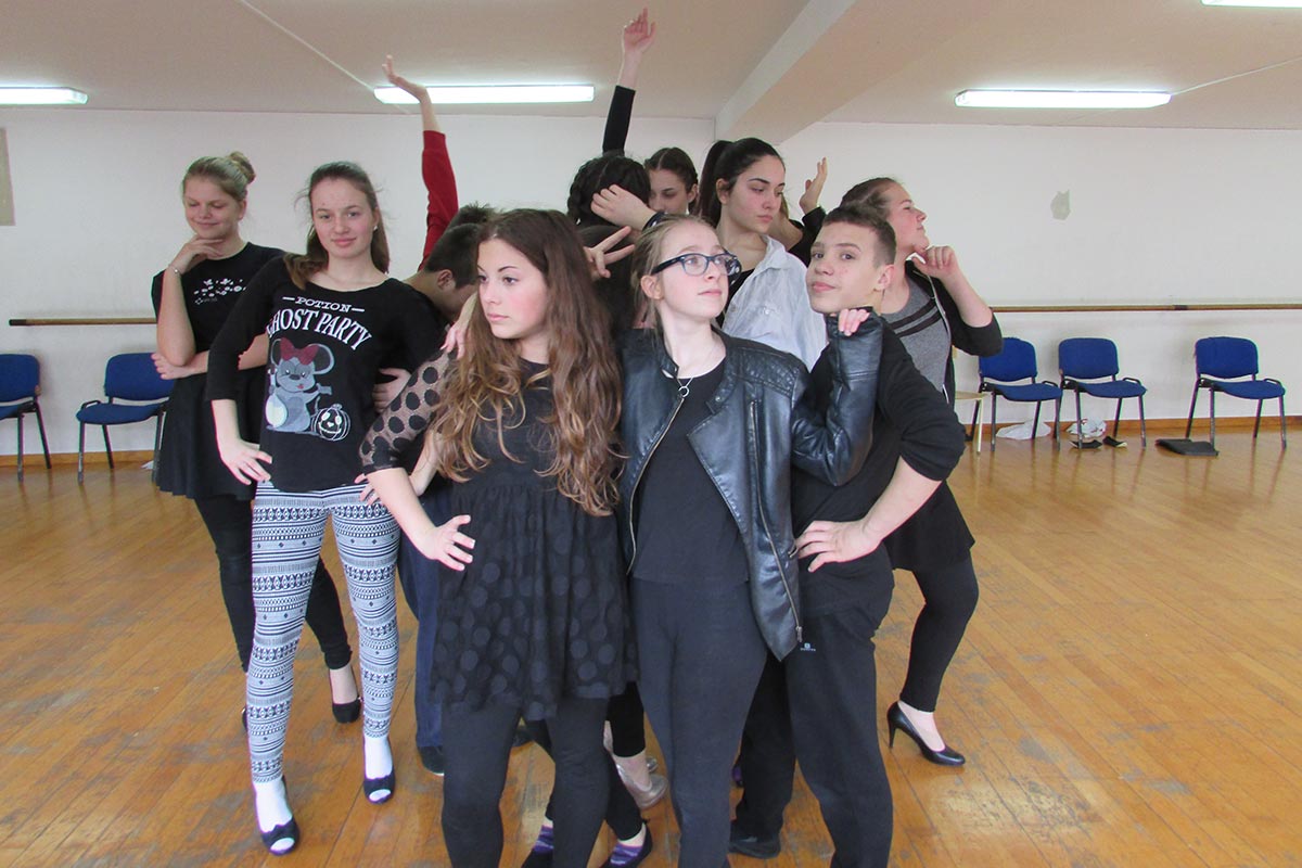 Kaos prije premijere